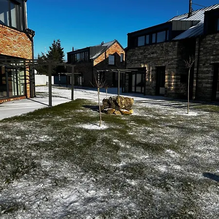 Palace فندق Jíloviště